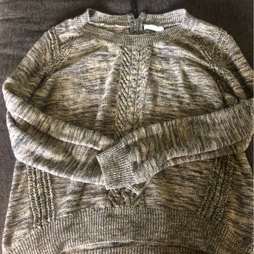 Reitmans Beige and black peppered sweater.